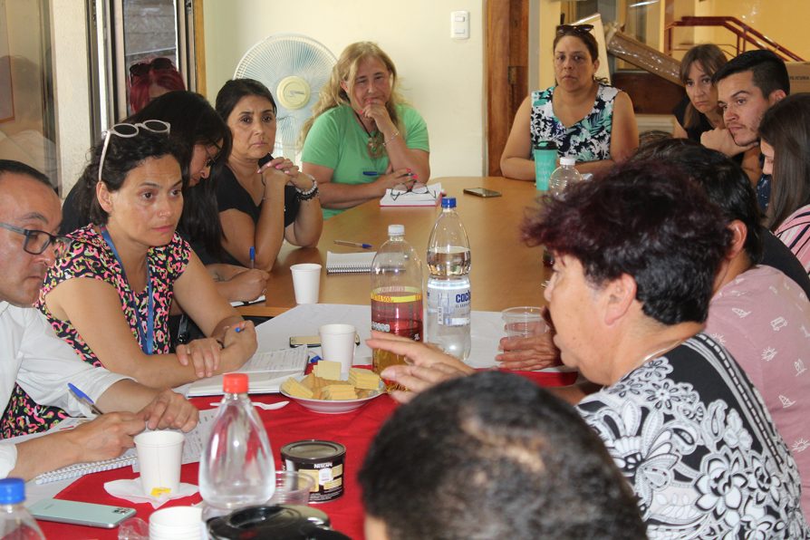 <strong>En conjunto a líderes comunitarios, al equipo del Programa de Asentamientos Precarios de SERVIU Valparaíso, Municipalidad de San Felipe y Delegación Presidencial Provincial de San Felipe, se realizaron acciones para avanzar a una solución integral a los problemas derivados por la toma de terrenos del Campamento Yevide</strong>