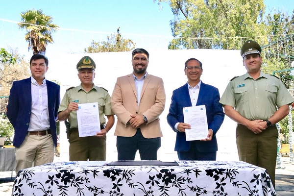 Municipalidades de Putaendo y Catemu firman Convenio OS-14 y dan inicio a los Patrullajes Mixtos con Carabineros