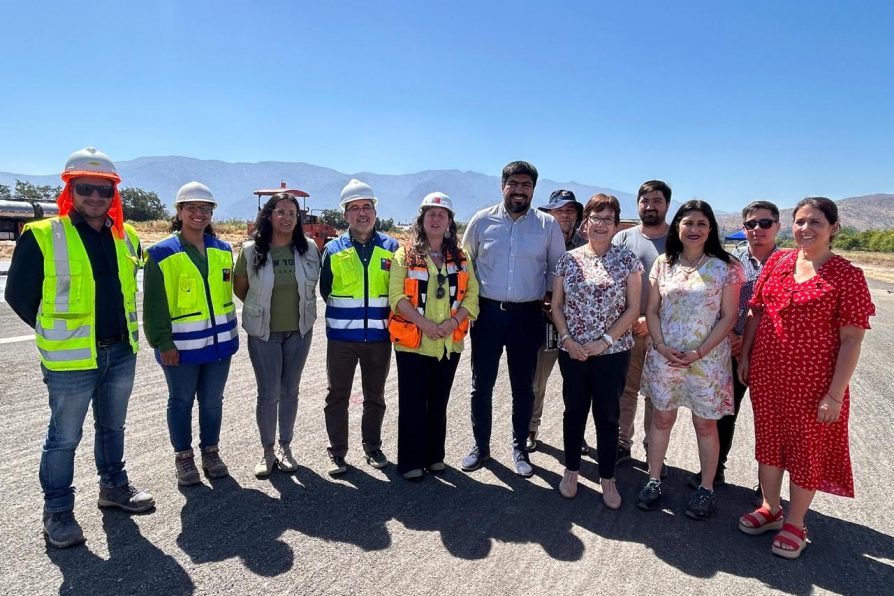 Visita inspectiva a las obras de conservación del Aeródromo Víctor Lafont en San Felipe